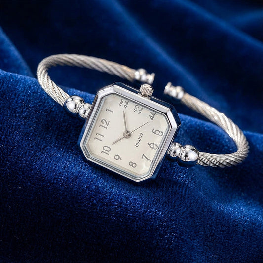 🧭Chic armbandsklocka med öppen manschett med fyrkantig urtavla